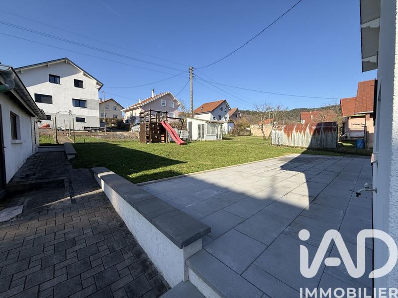 Maison - 96 m² - 5 pièces