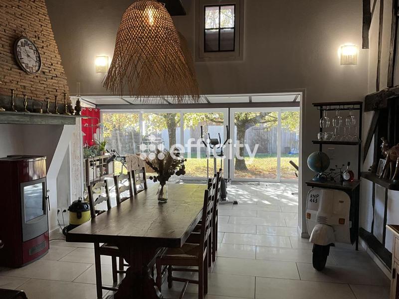 Maison - 160 m² - 5 pièces