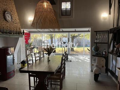 Maison - 160 m² - 5 pièces