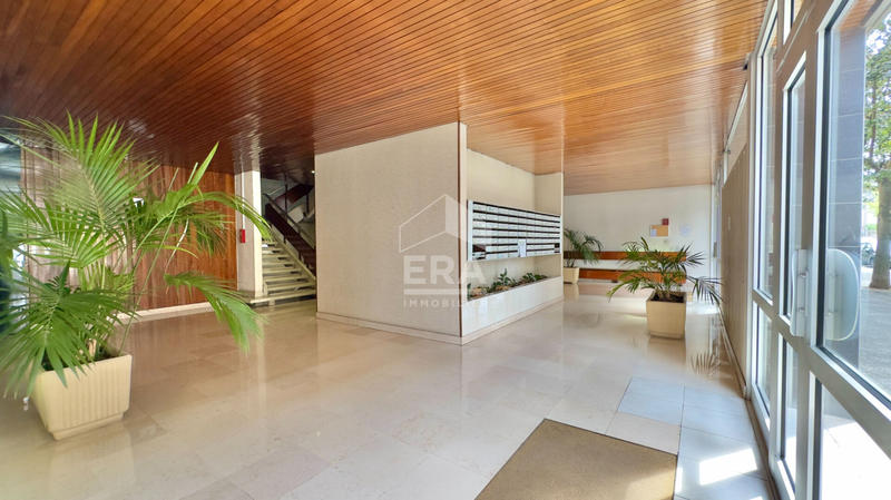 Appartement - 81 m² - 4 pièces