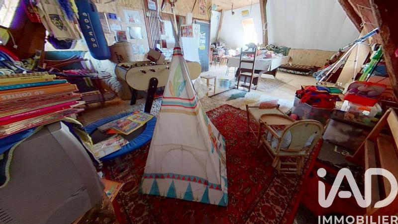 Maison - 224 m² - 7 pièces