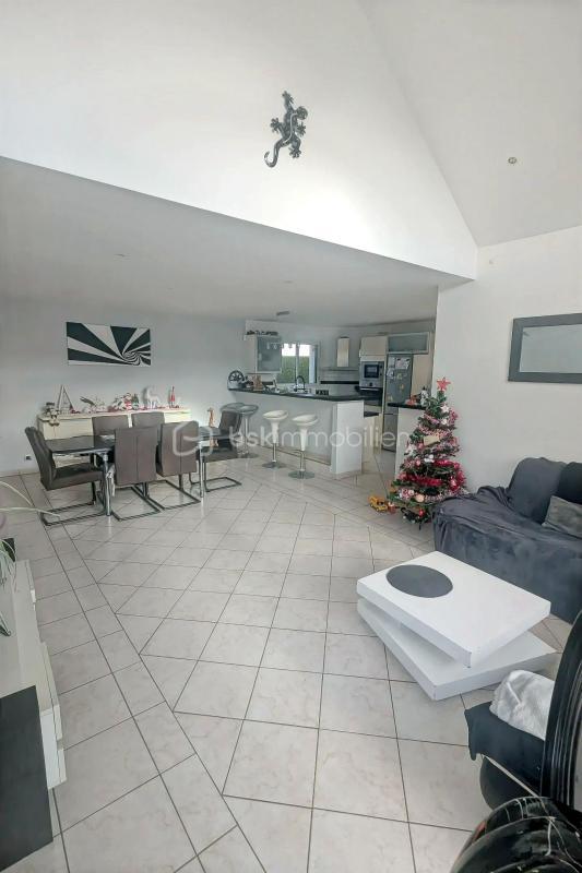 Maison - 113 m² - 5 pièces