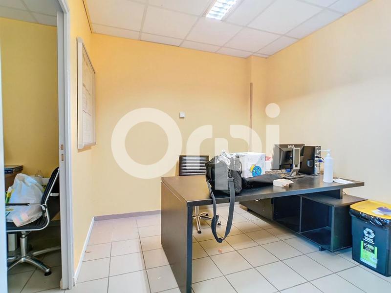 Local commercial - 254 m²