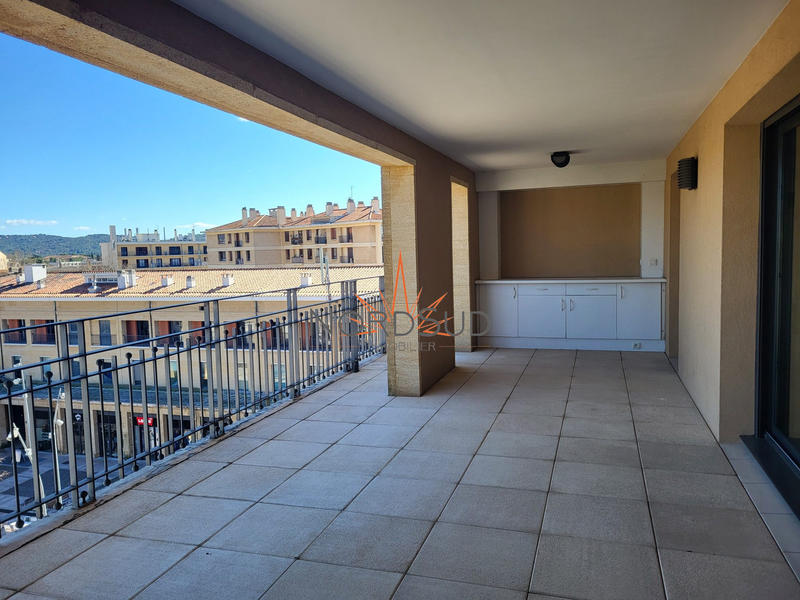 Appartement - 150 m² - 4 pièces