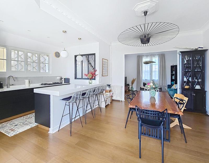 Maison - 141 m² - 7 pièces