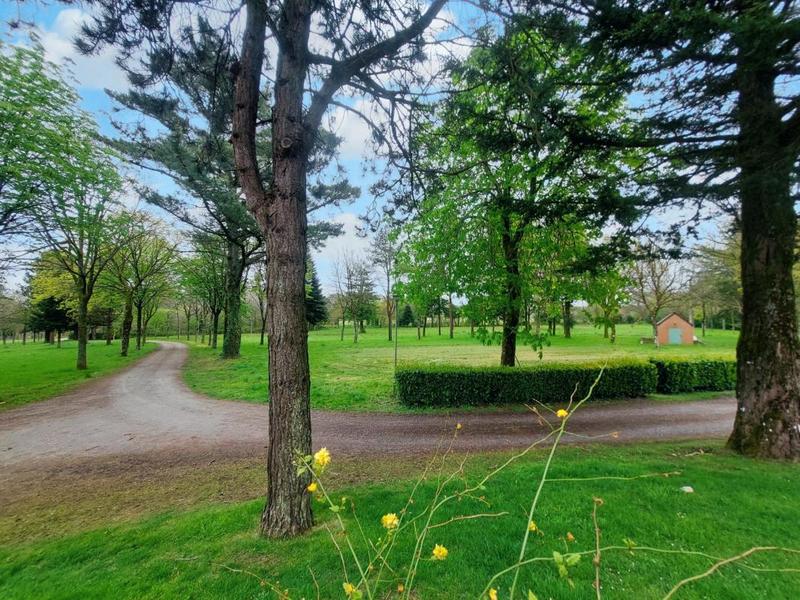 Maison traditionnelle - 190 m² - 6 pièces