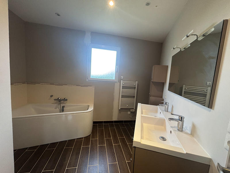 Maison - 191 m² - 8 pièces