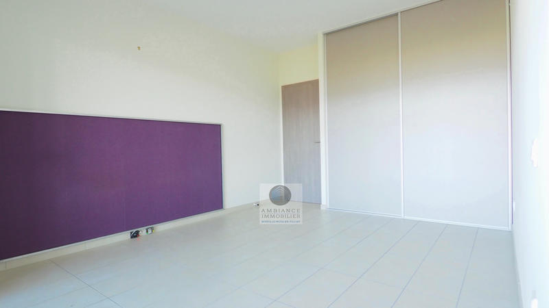 Appartement - 99 m² - 4 pièces