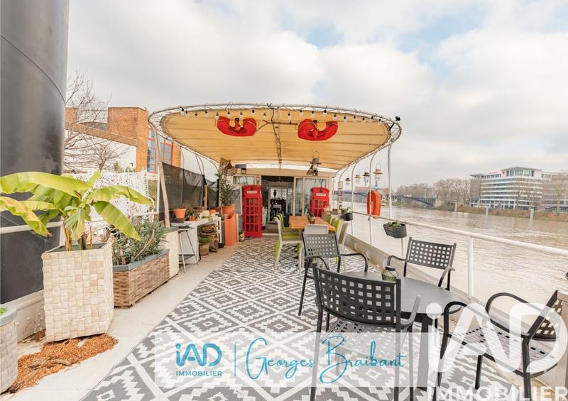 Appartement - 220 m² - 9 pièces