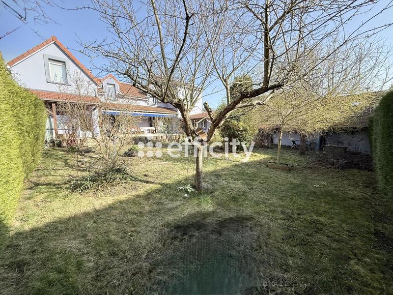 Maison - 139 m² - 6 pièces