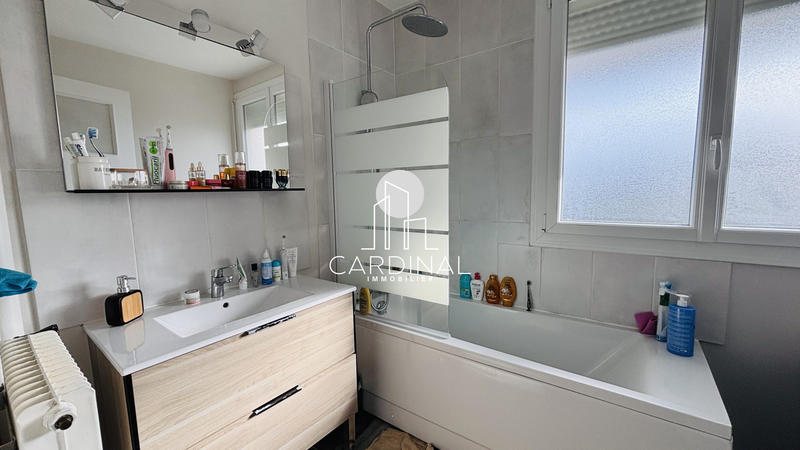 Maison - 76 m² - 5 pièces