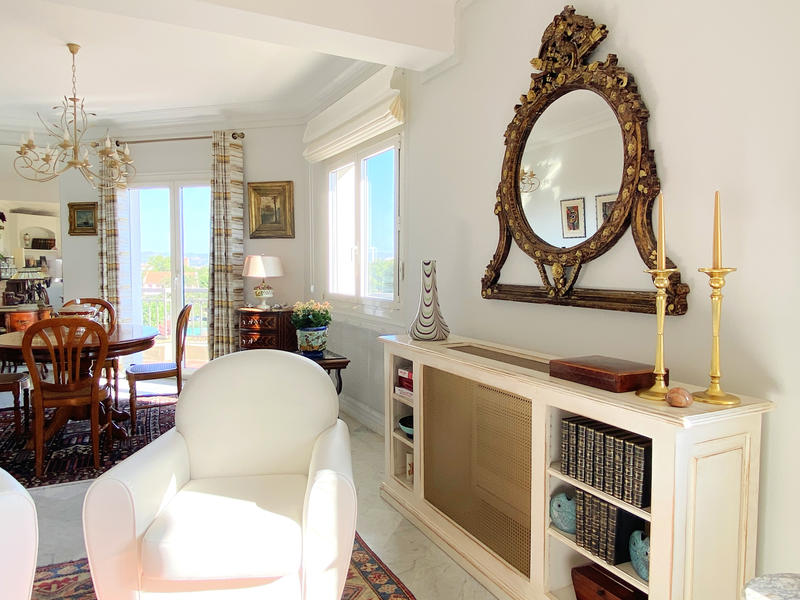 Appartement - 131 m² - 4 pièces