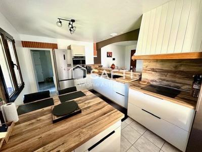 Maison - 153 m² - 5 pièces