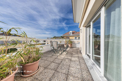 Appartement - 121 m² - 5 pièces