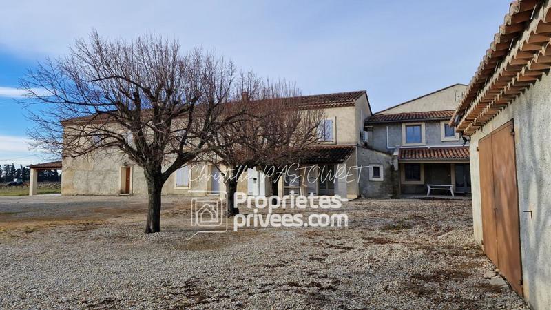 Propriété - 900 m² - 28 pièces