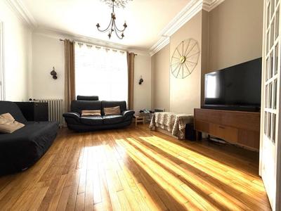 Maison - 140 m² - 3 pièces