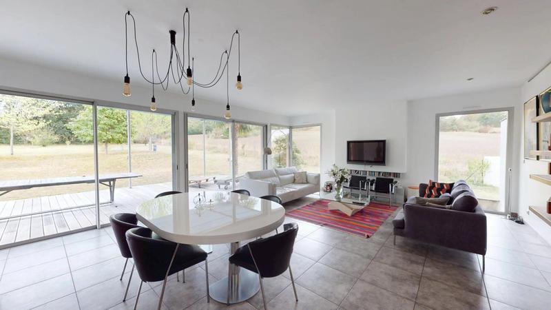Maison - 159 m² - 6 pièces
