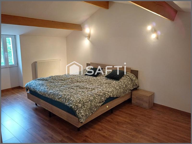 Maison - 140 m² - 5 pièces