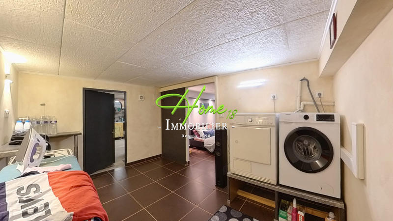 Maison - 98 m² - 5 pièces