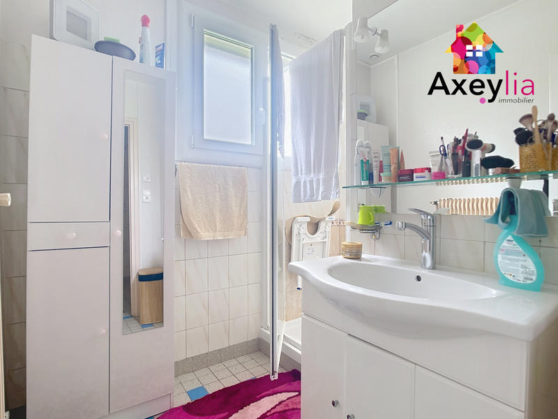 Maison - 93 m² - 4 pièces