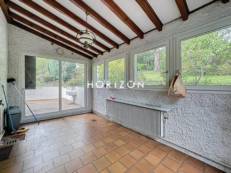 Maison - 224 m² - 7 pièces