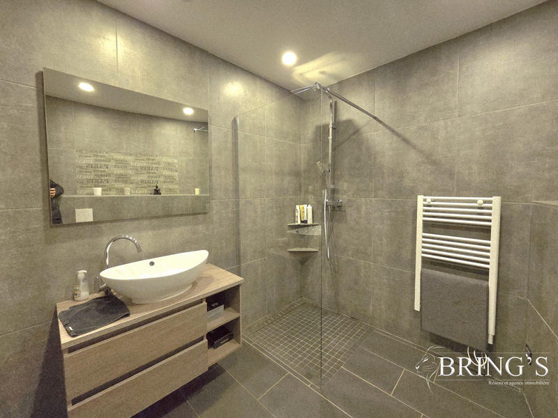 Maison ancienne - 275 m² - 7 pièces