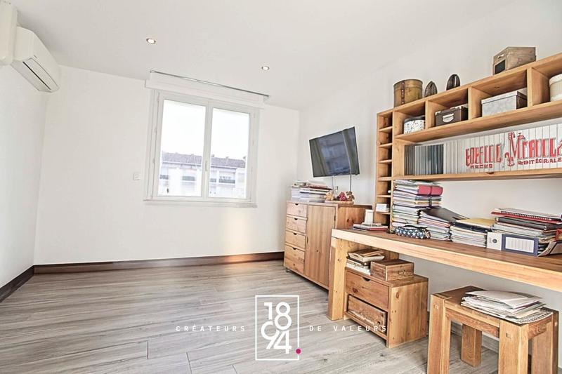 Immeuble - 342 m² - 3 pièces