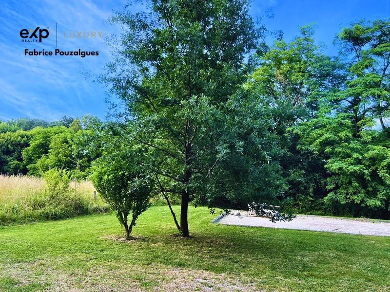 Maison - 533 m² - 20 pièces