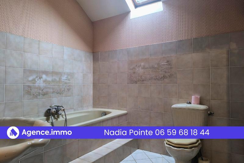 Maison traditionnelle - 147 m² - 8 pièces