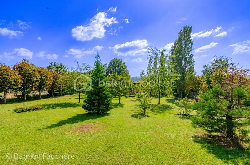 Demeure - 320 m² - 10 pièces