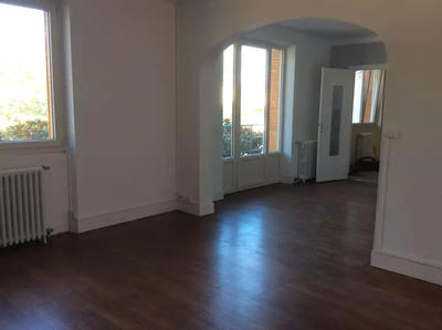 Appartement - 99 m² - 4 pièces