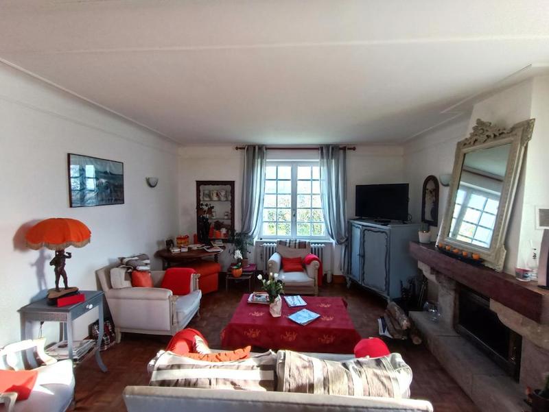 Maison - 143 m² - 6 pièces