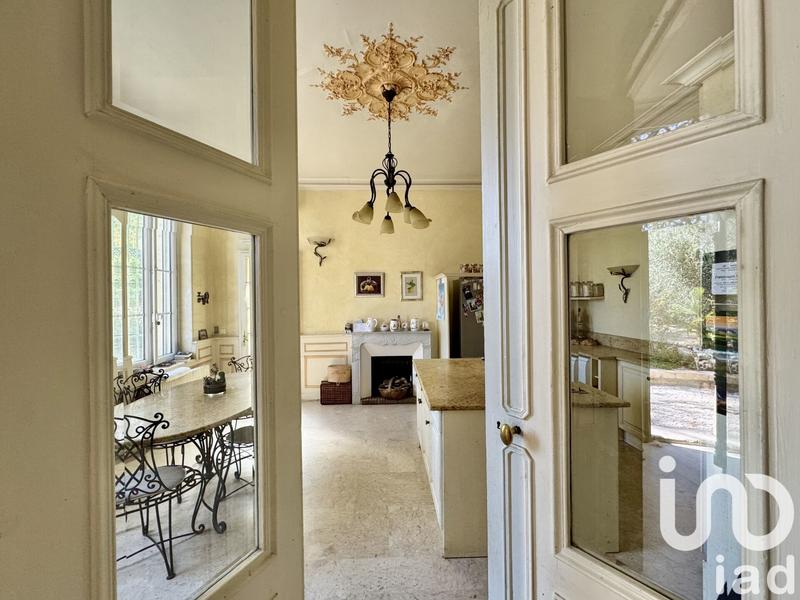 Maison - 322 m² - 9 pièces