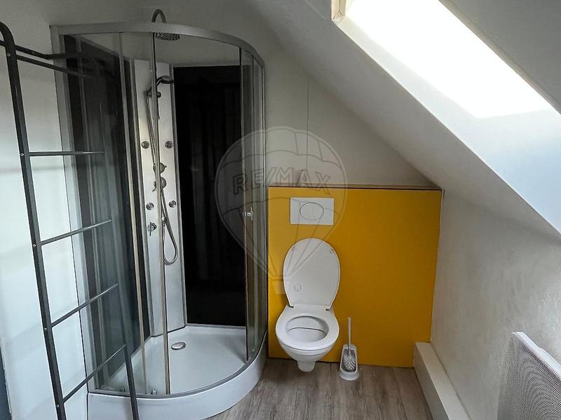 Maison - 213 m² - 12 pièces