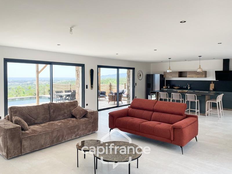 Maison - 136 m² - 4 pièces