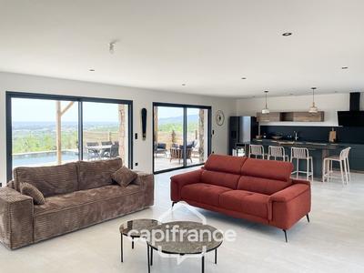 Maison - 136 m² - 4 pièces