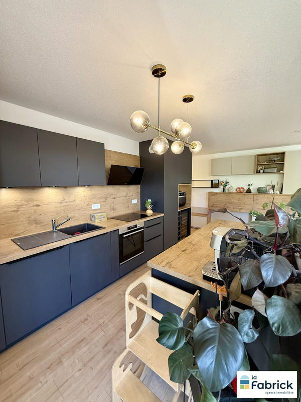 Appartement - 88 m² - 4 pièces