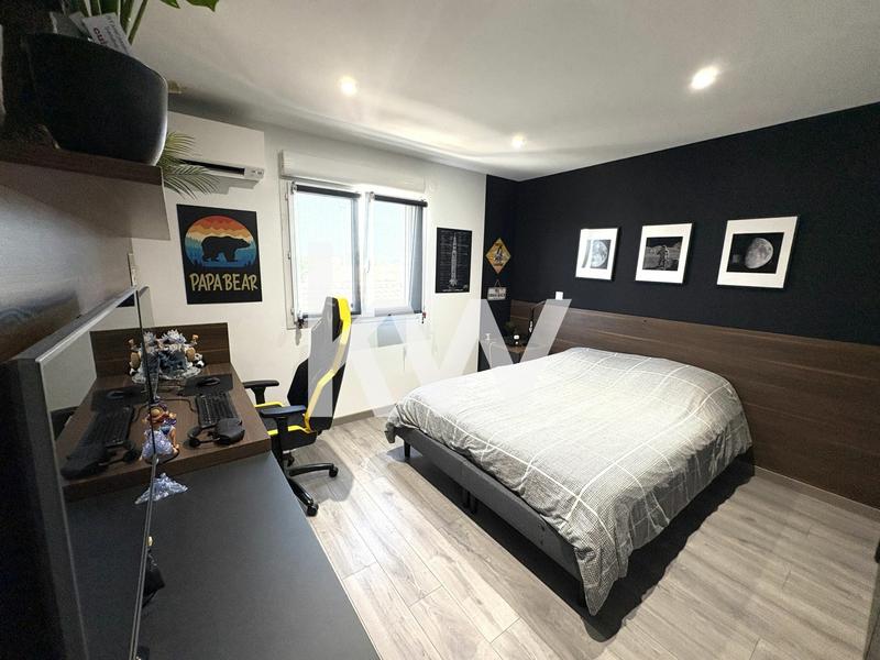 Maison - 165 m² - 6 pièces