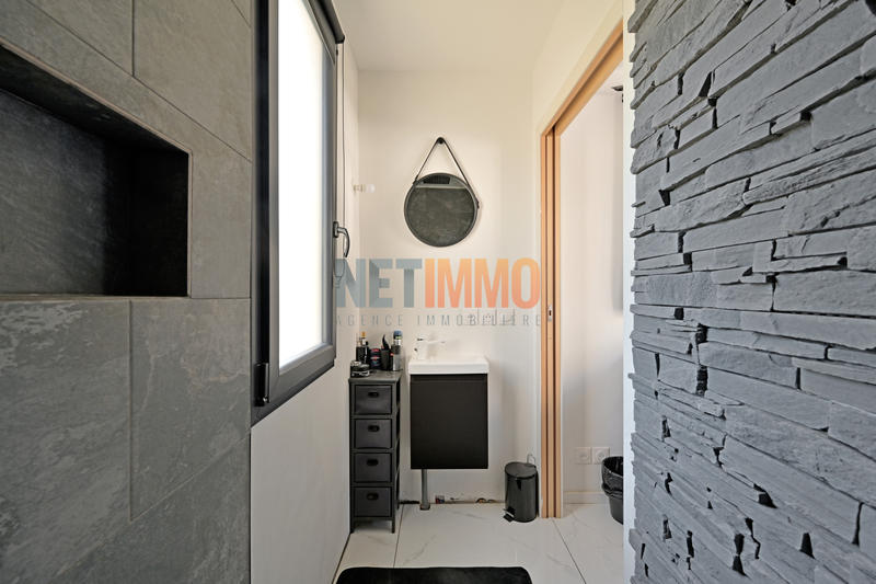 Villa - 111 m² - 4 pièces