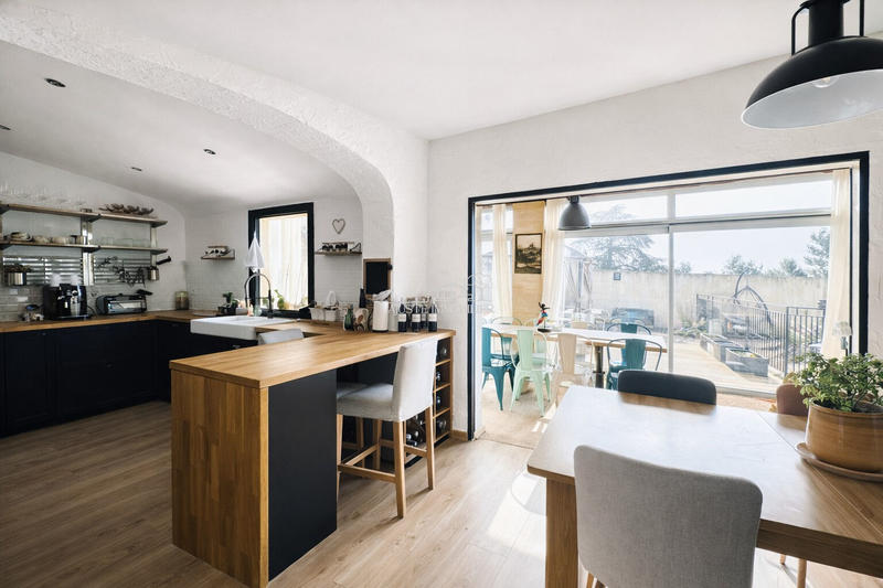 Maison - 160 m² - 6 pièces