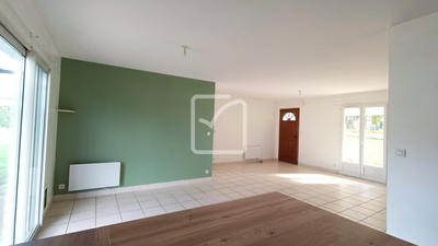 Maison - 88 m² - 4 pièces