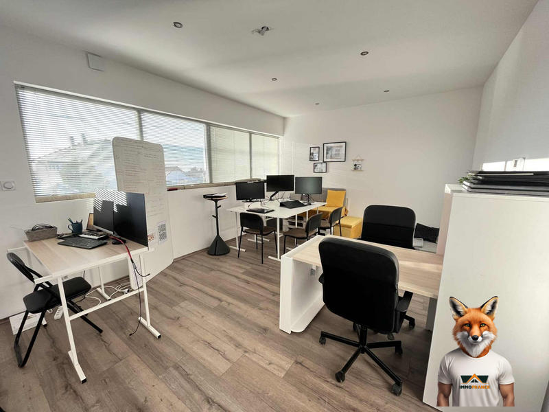 Local d'activités - 212 m² - 6 pièces