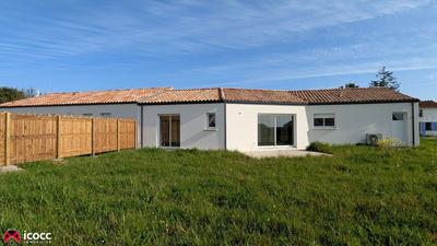 Maison - 92 m² - 4 pièces