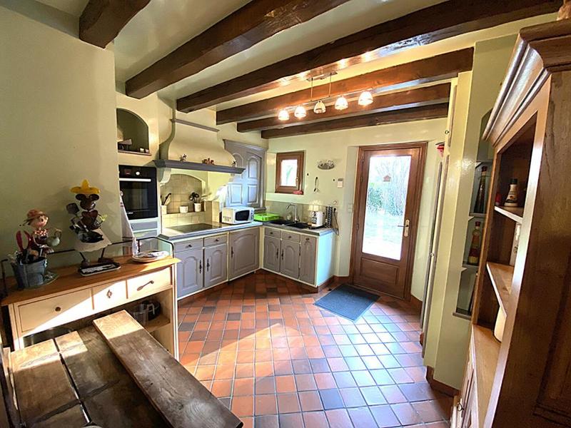 Maison - 368 m² - 6 pièces