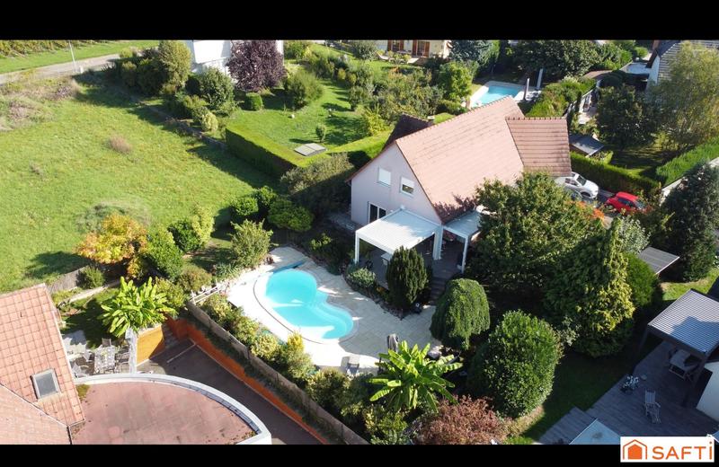 Maison - 190 m² - 6 pièces