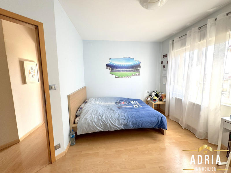 Maison - 196 m² - 7 pièces