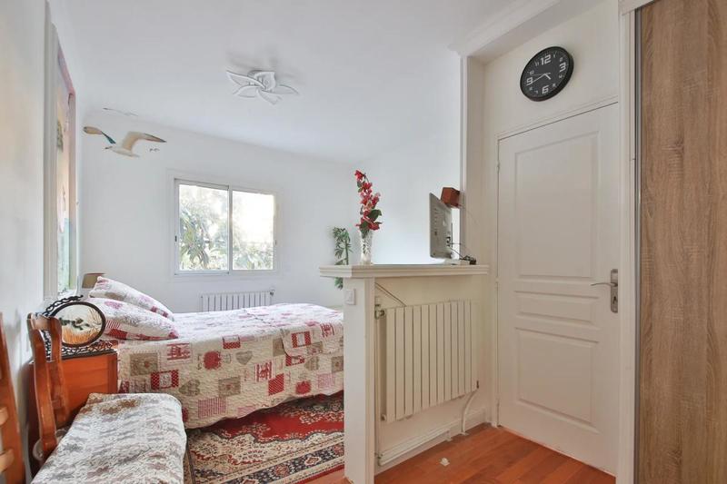 Maison - 180 m² - 8 pièces