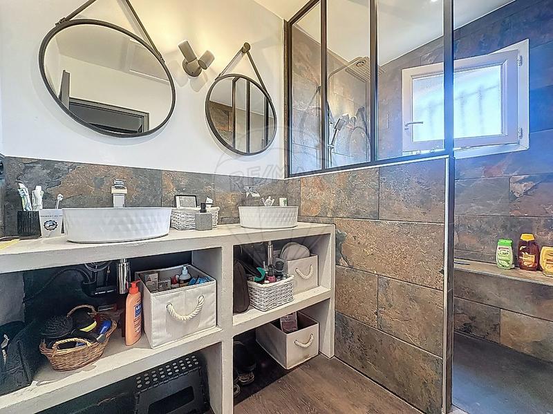 Maison - 106 m² - 6 pièces