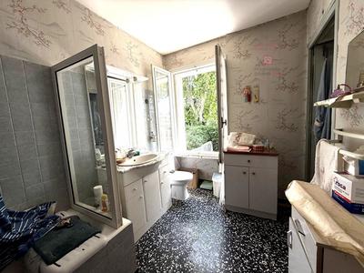 Maison - 166 m² - 8 pièces