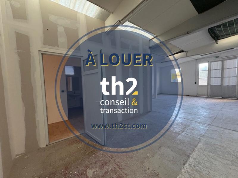 Local d'activités - 240 m²
